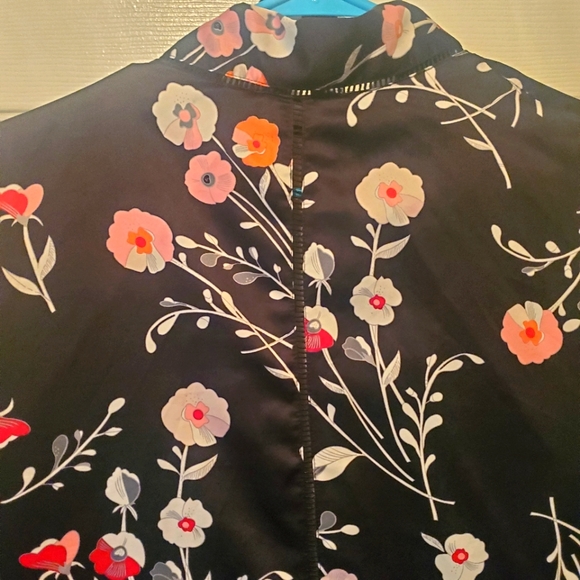 M/L Silky Robe - Picture 9 of 9